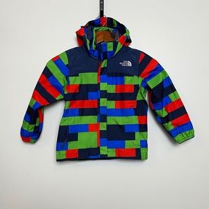 Boys size 5 Northface rain jacket.